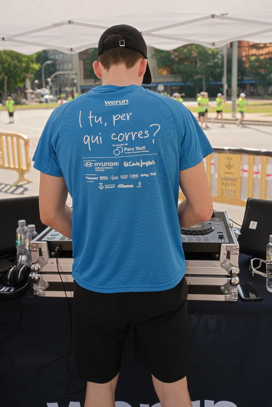 DJRUIZZ en un evento en directo