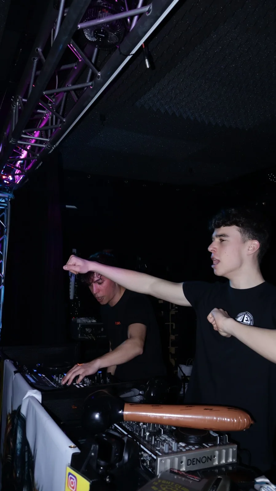DJRUIZZ en un evento en directo